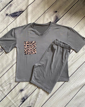 Load image into Gallery viewer, Leopard Pocket Short Co-ord
