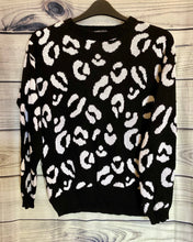 Load image into Gallery viewer, Leopard Print Jumper
